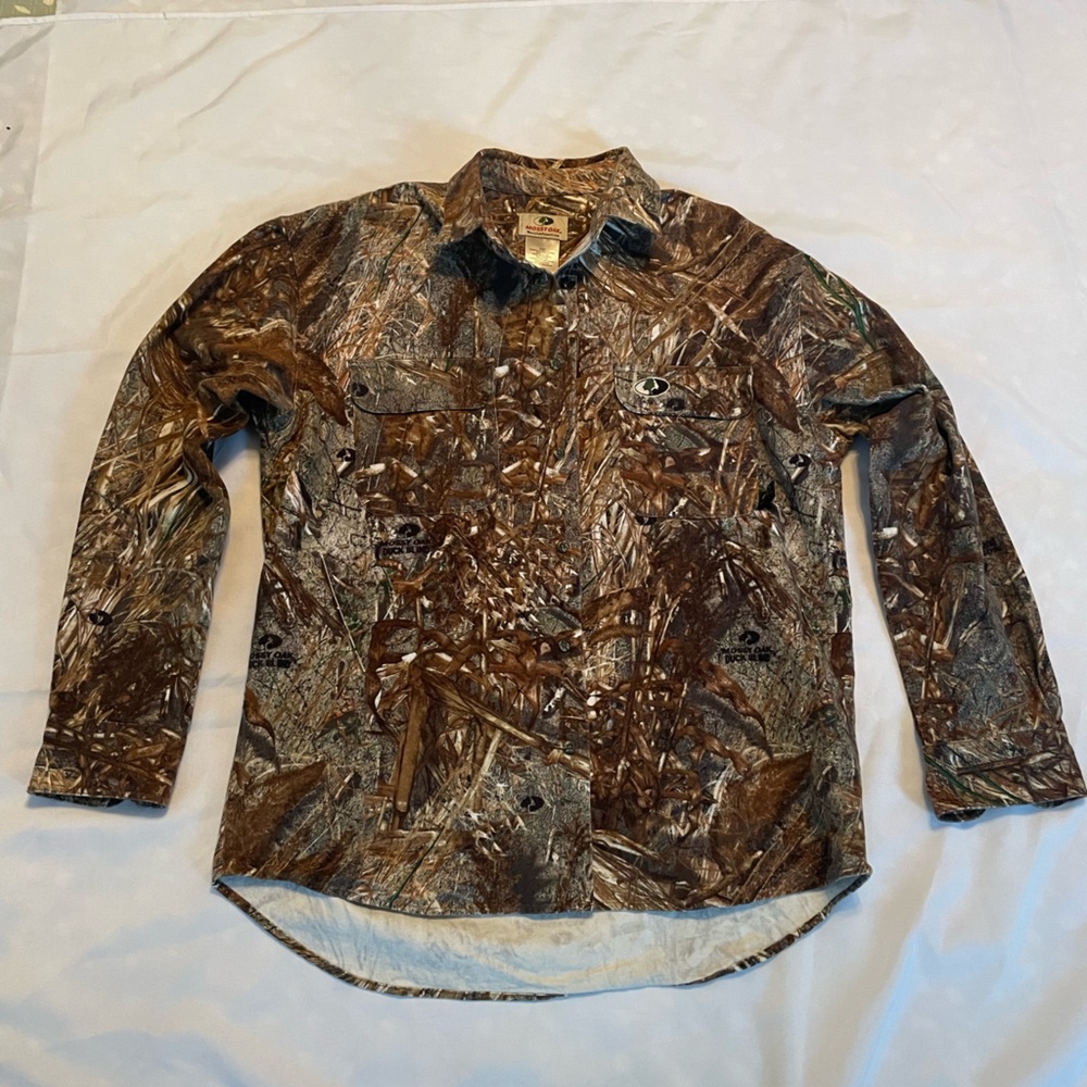 Mossy Oak Silentstalker Button-Up Long Sleeve Camouflage Shirt, Size Large - Picture 2 of 9